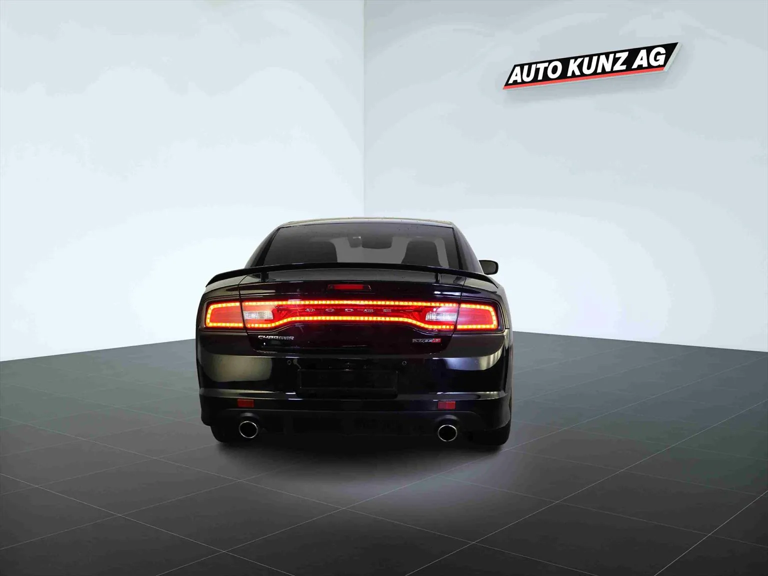 Dodge Charger SRT8 6.4 HEMI V8  Image 4